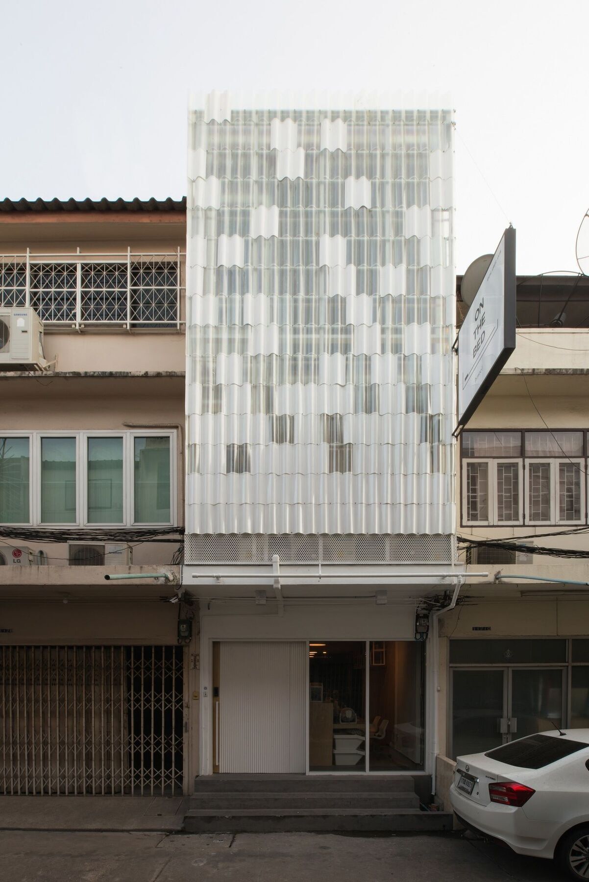 On The Bed Hostel Bangkok Exterior photo